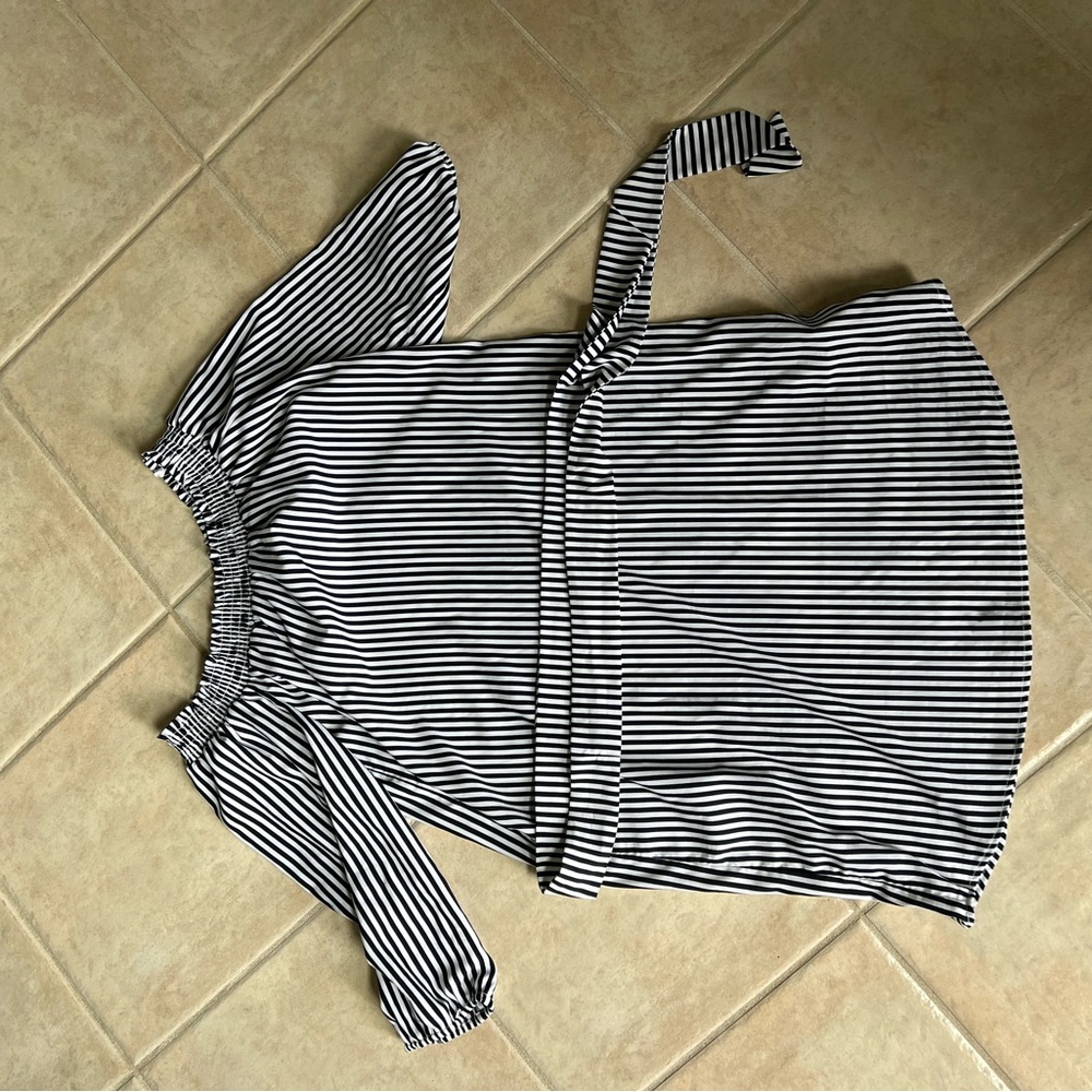 Neiman Marcus Striped Off-Shoulder Women's Top